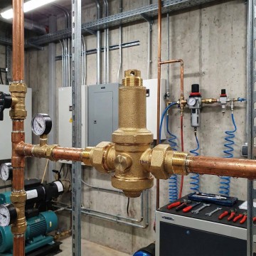 Riduttore di pressione acqua a pistone PN40 1-9 bar DM 174/2004