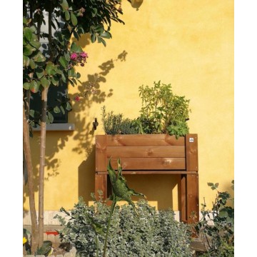Giardiniera rialzata in castagno FSC: dimensioni 81x44xh80 cm